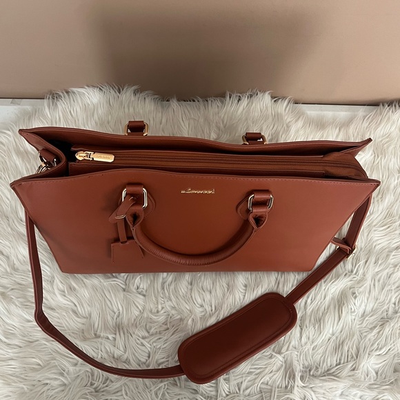 {Lovevook} Crossbody Vegan Leather Laptop Tote Bag in Brown - Picture 9 of 12
